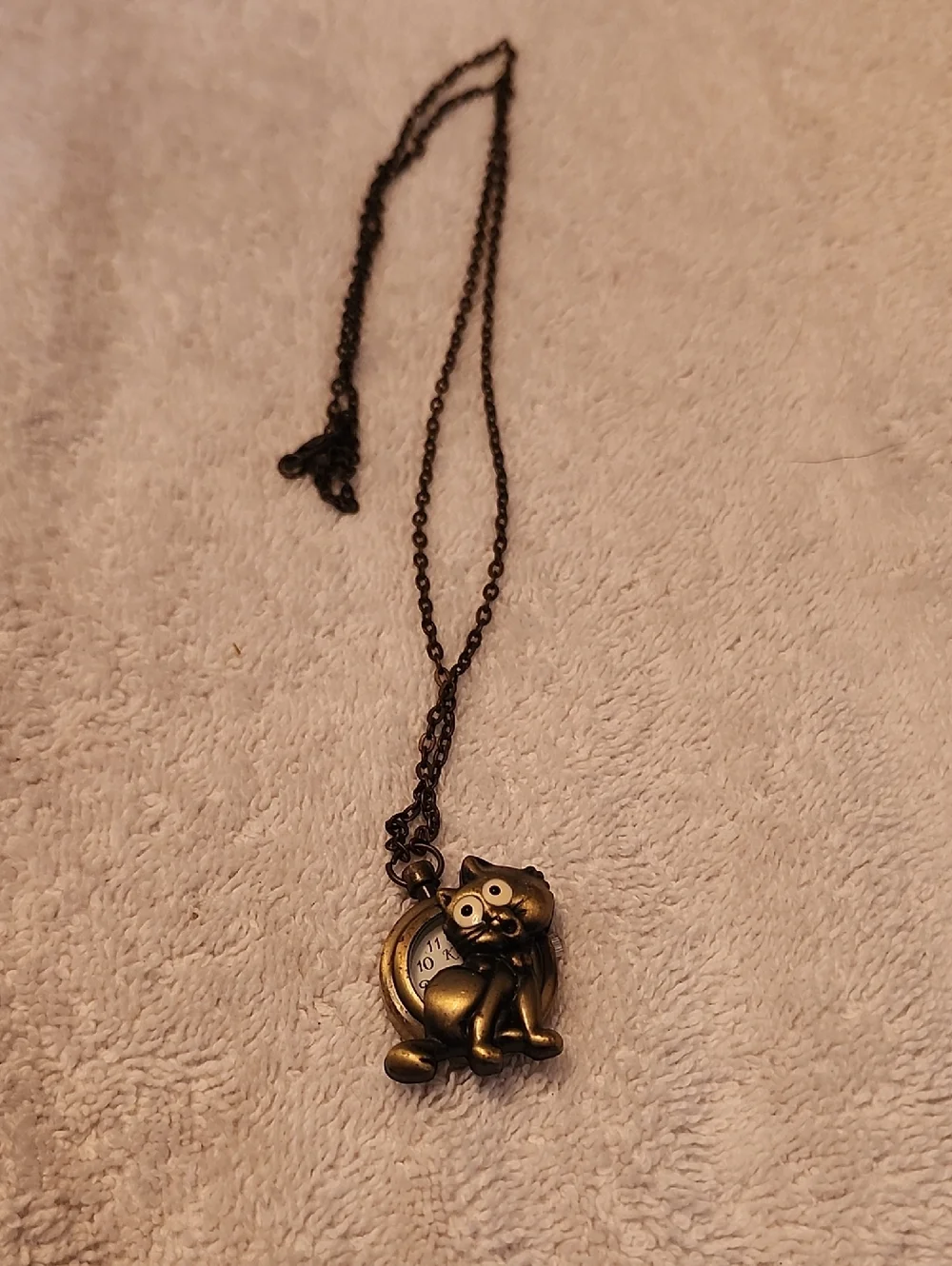 Vintage Style Cat Pendant Pocket Watch Necklace - Bronze